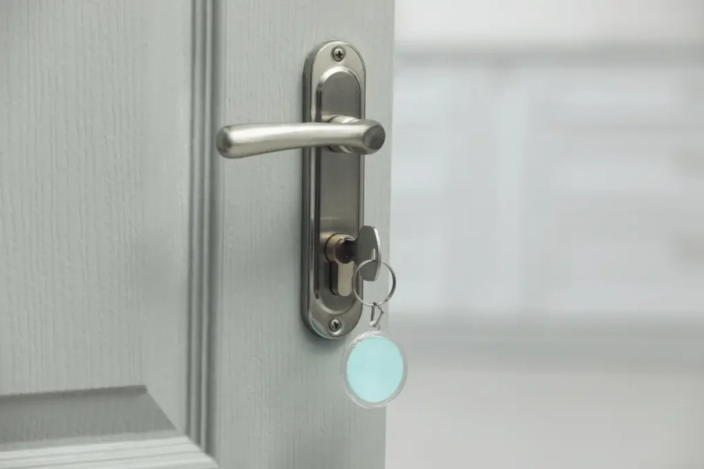 How to Handle Keys, Fobs and Security Codes Professionally